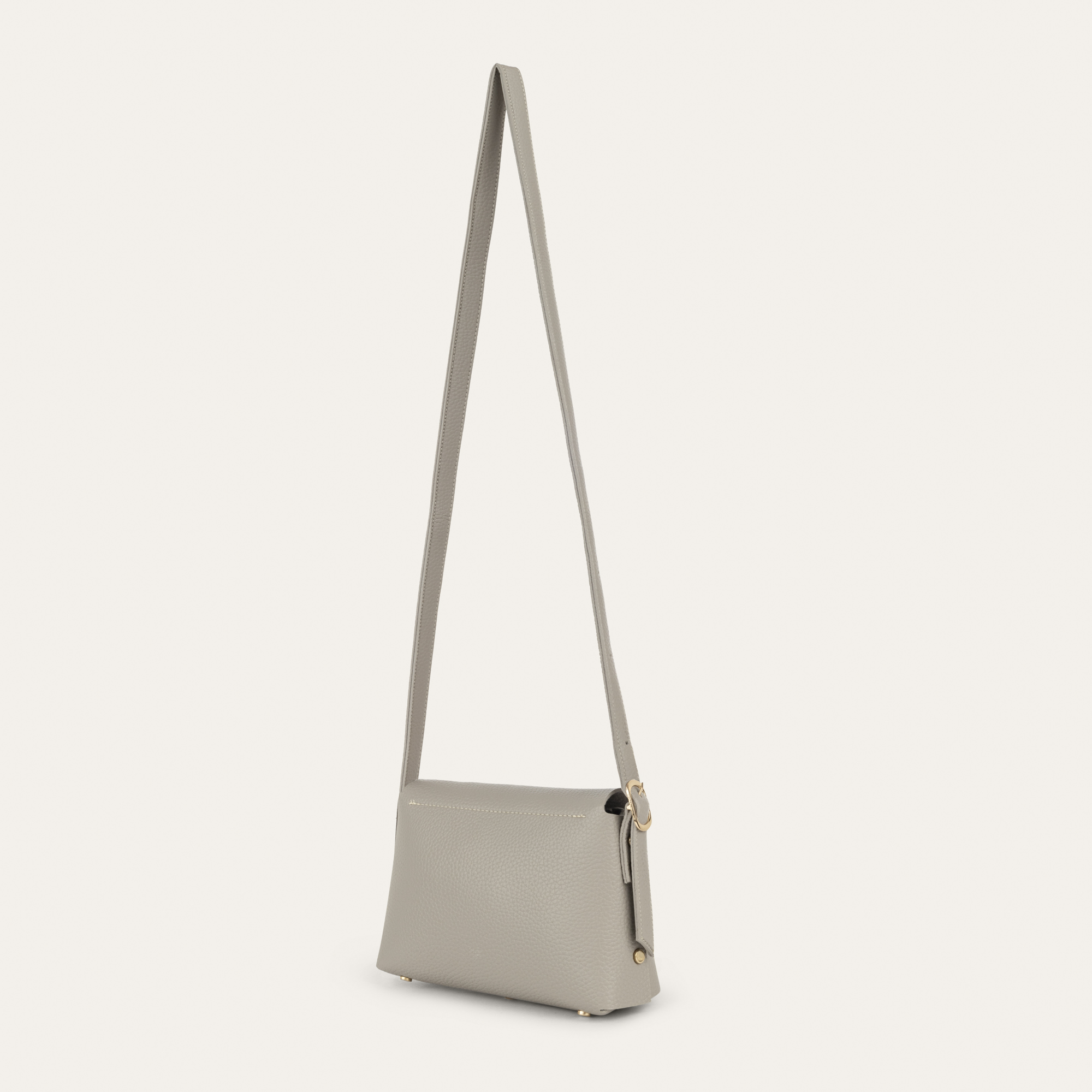 DERİ GÖRÜNÜMLÜ OMUZ ÇANTASI