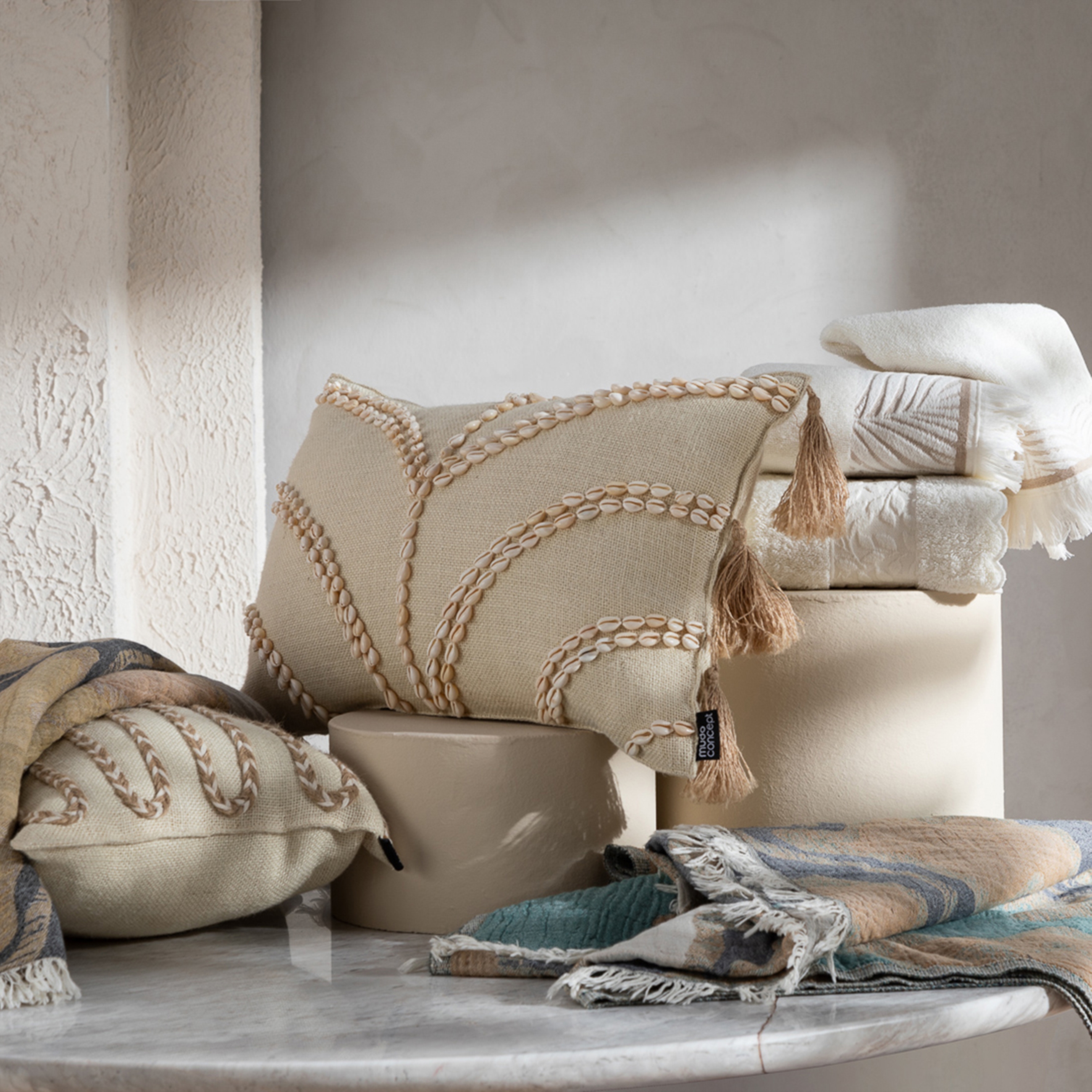 VERA BOHEM JÜT KIRLENT BEJ 35X55