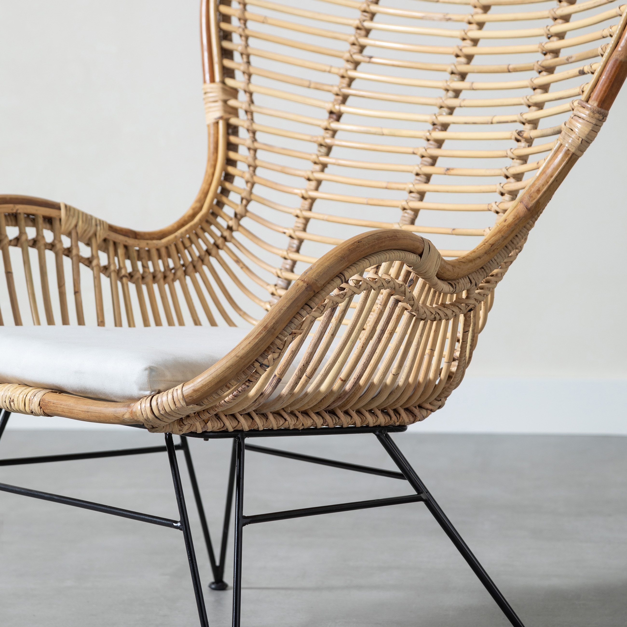 GENOA RATTAN BERJER