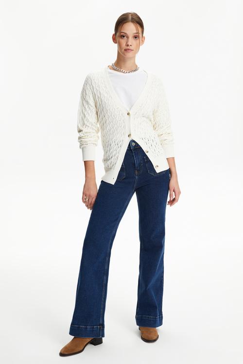  V YAKA DÜĞMELİ TRİKO HIRKA