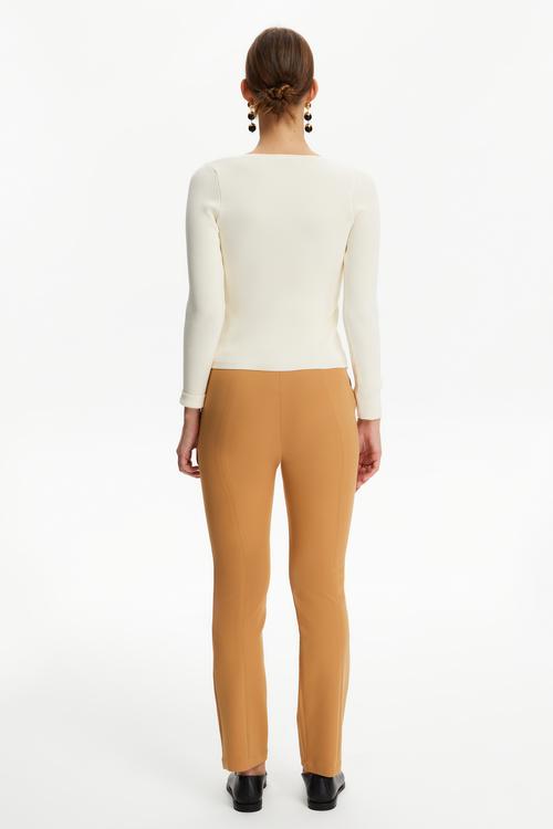  KALP YAKA TRİKO KAZAK