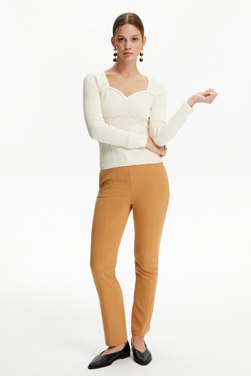  KALP YAKA TRİKO KAZAK