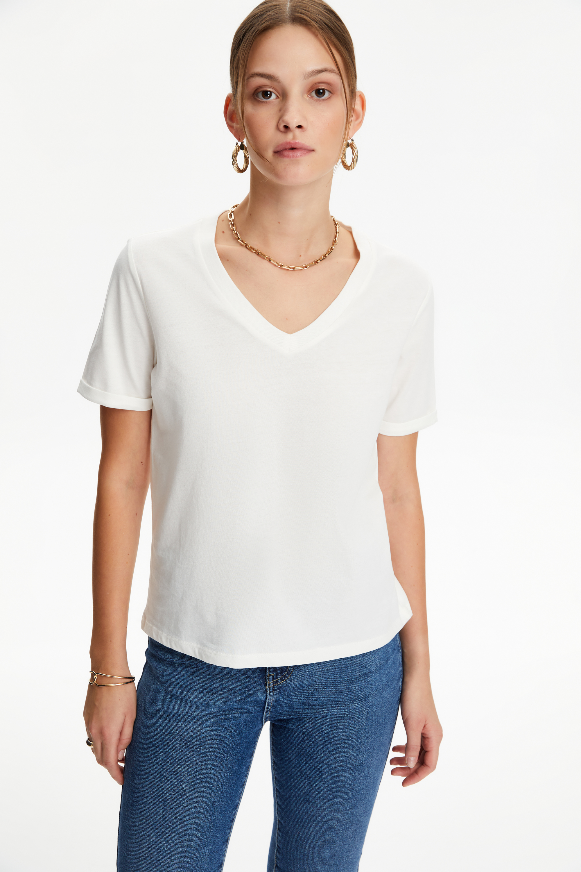 V YAKA KISA KOLLU T-SHIRT