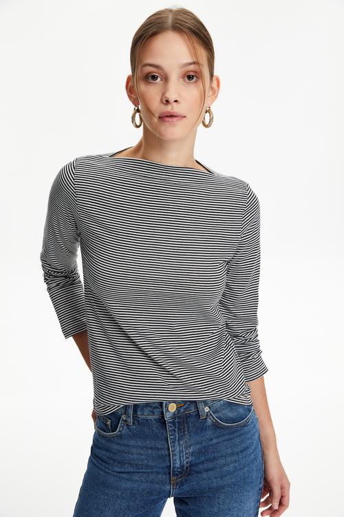  ÇİZGİLİ UZUN KOLLU T-SHIRT