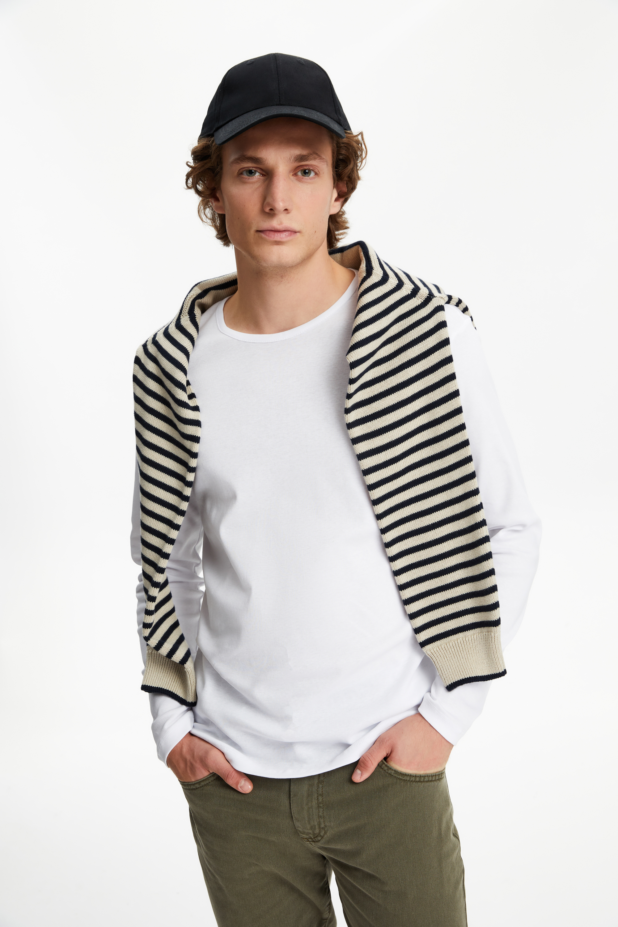 BİSİKLET YAKA UZUN KOLLU T-SHIRT