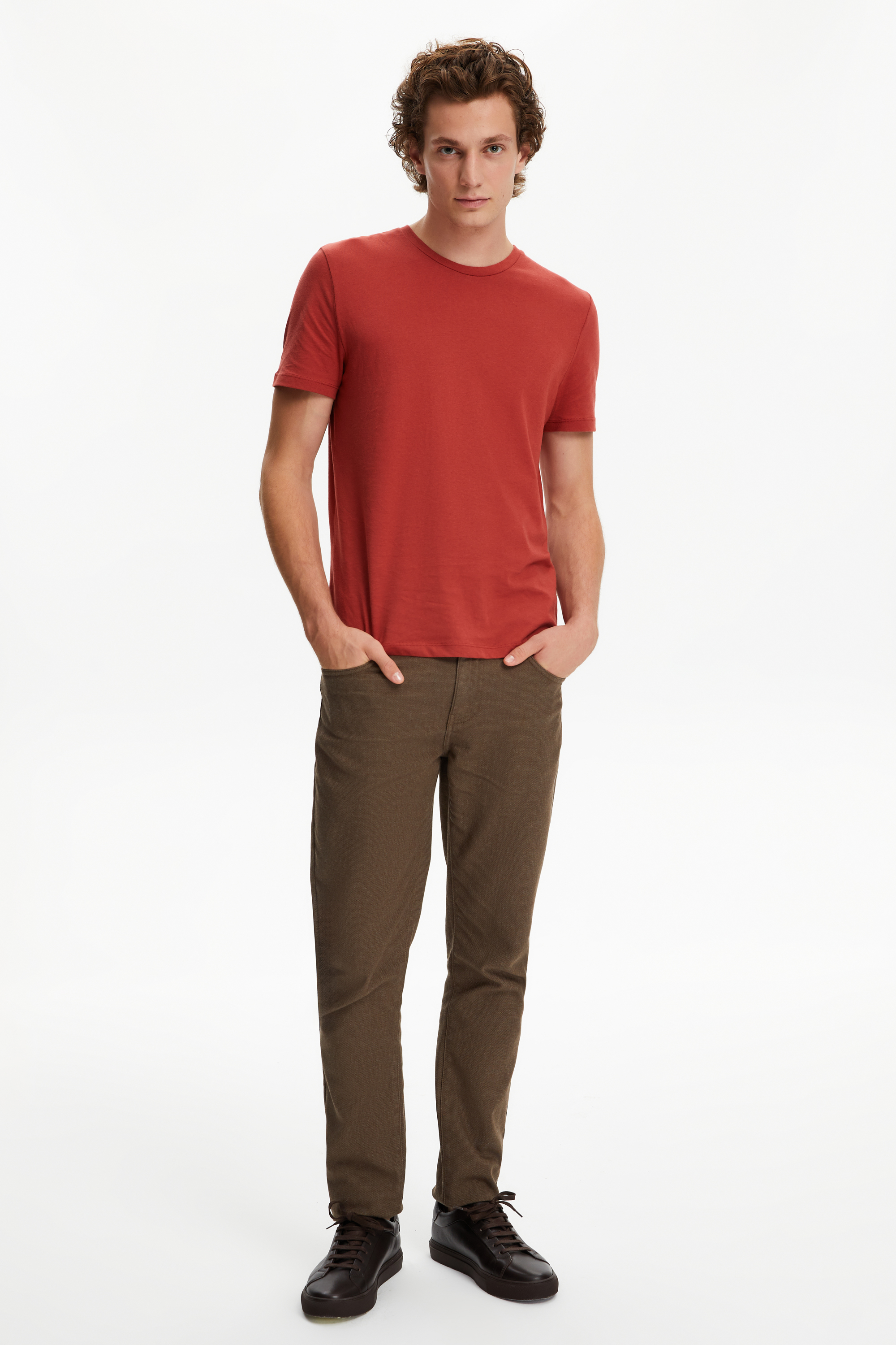 BİSİKLET YAKA KISA KOLLU T-SHIRT