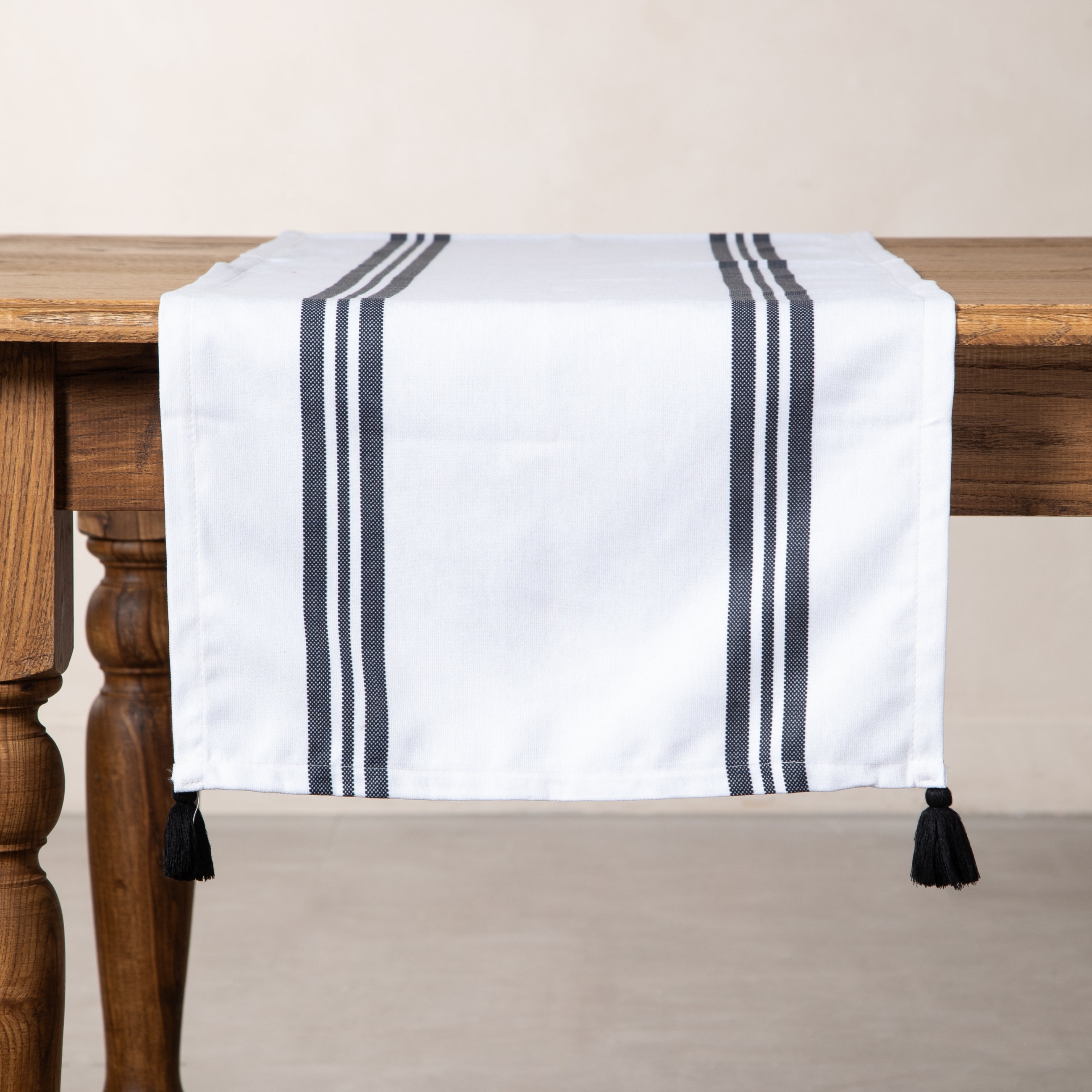 LINDA ÇİZGİLİ PÜSKÜLLÜ RUNNER SİYAH 45X150