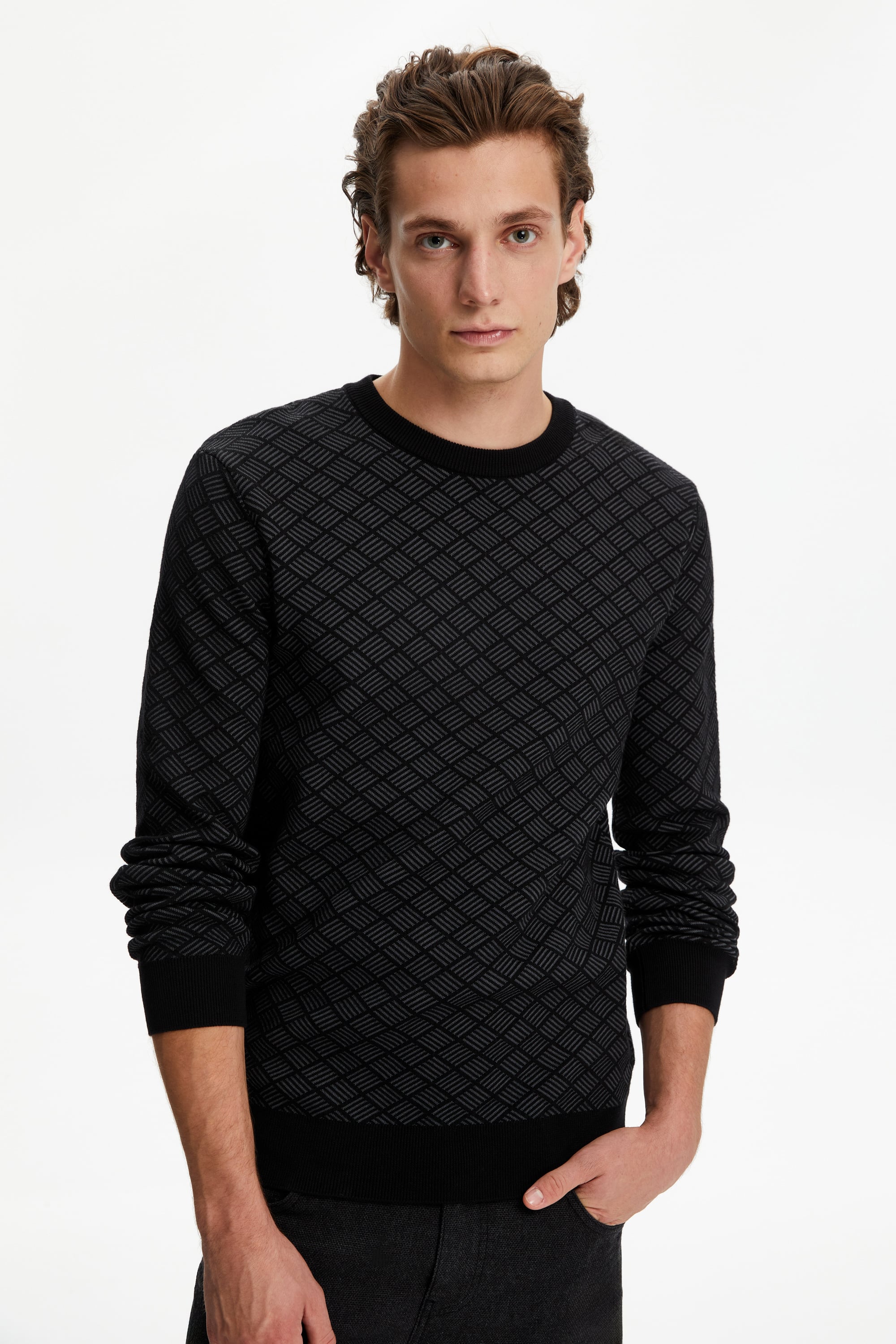 JAKARLI BİSİKLET YAKA TRİKO