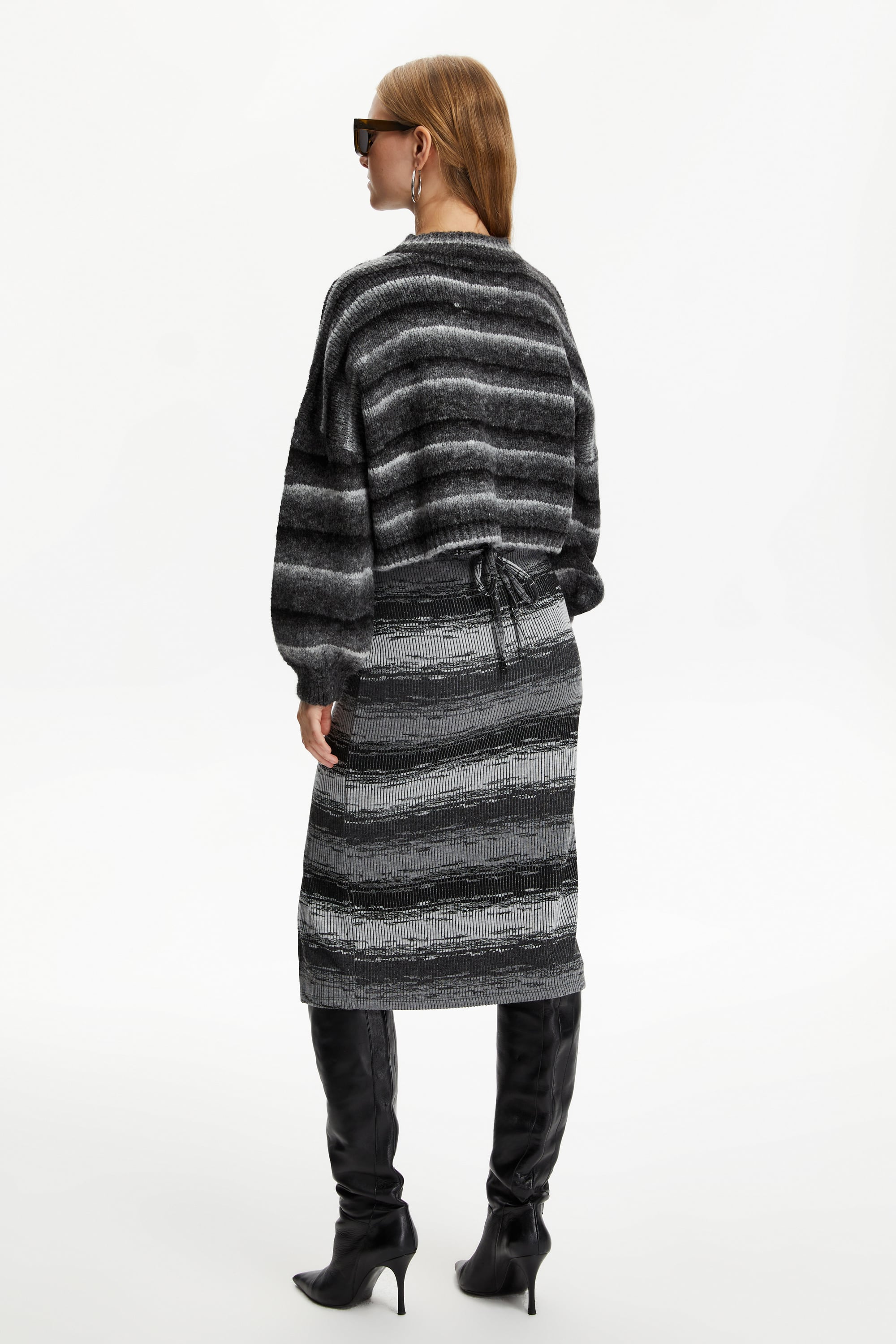 ÇİZGİLİ YIRTMAÇLI MİDİ ETEK