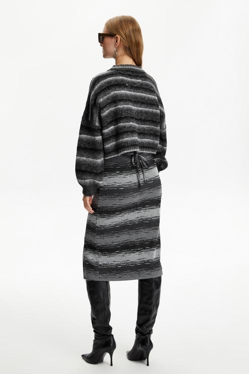  ÇİZGİLİ YIRTMAÇLI MİDİ ETEK