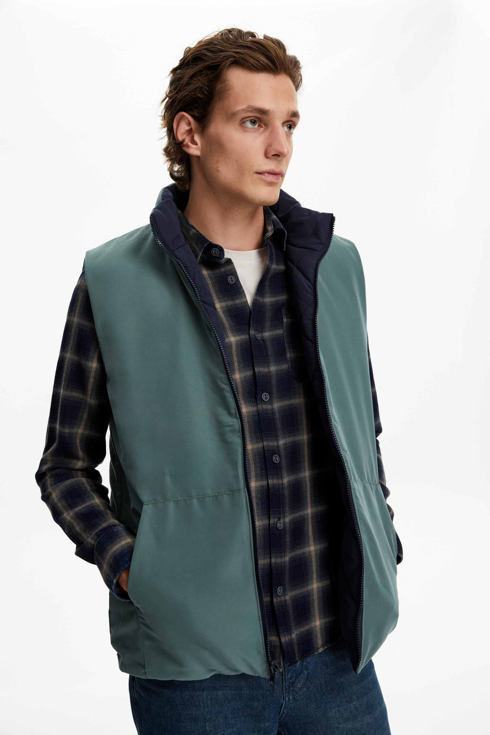 ÇİFT TARAFLI DİK YAKA YELEK