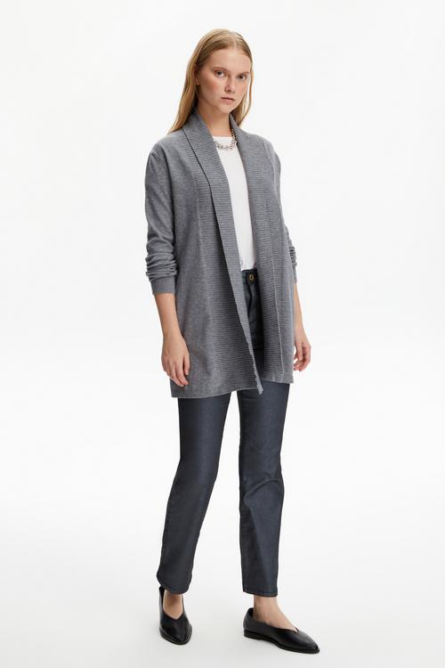  ŞAL YAKA TRİKO HIRKA