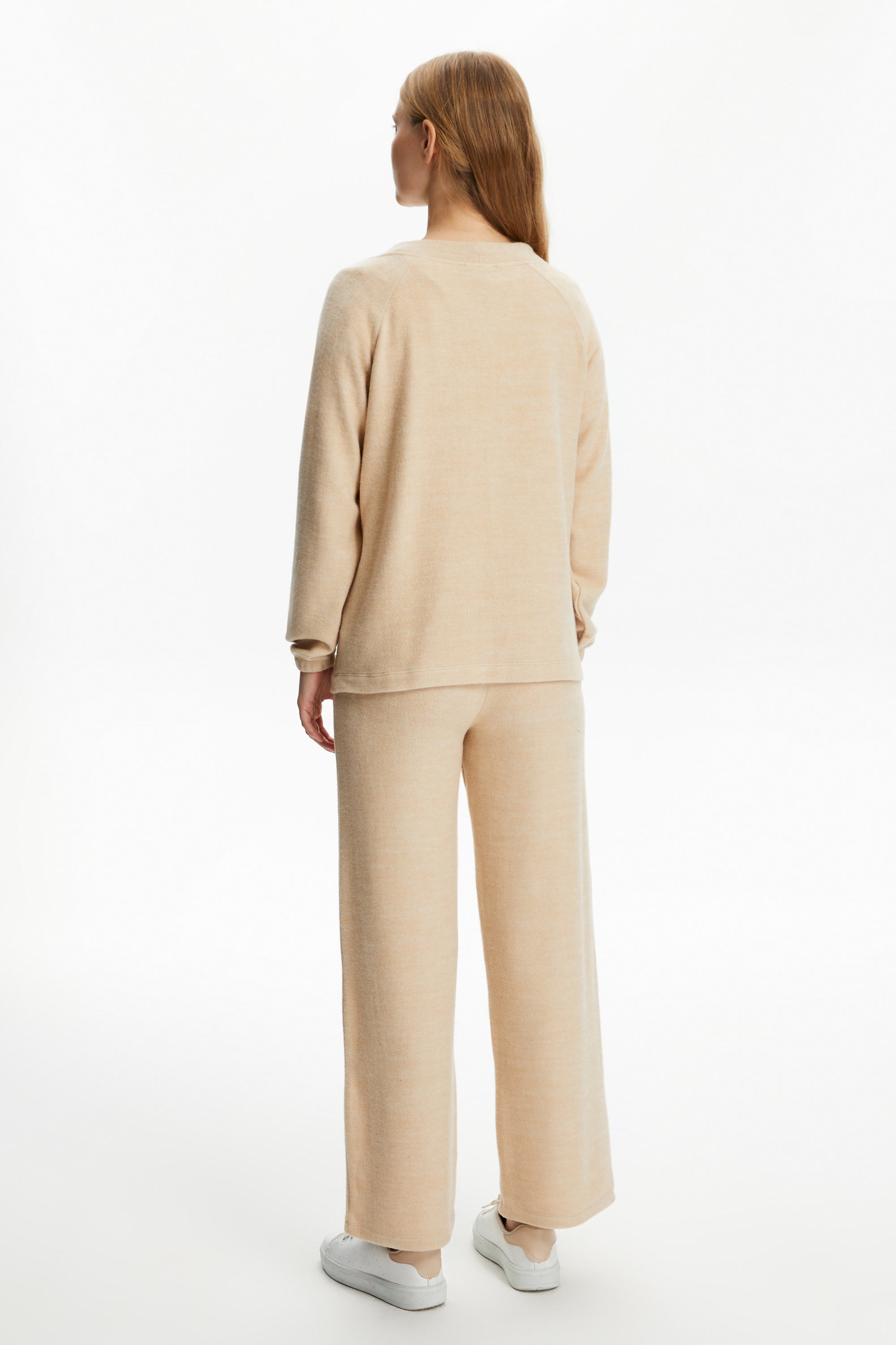 DÜĞMELİ V YAKA HIRKA