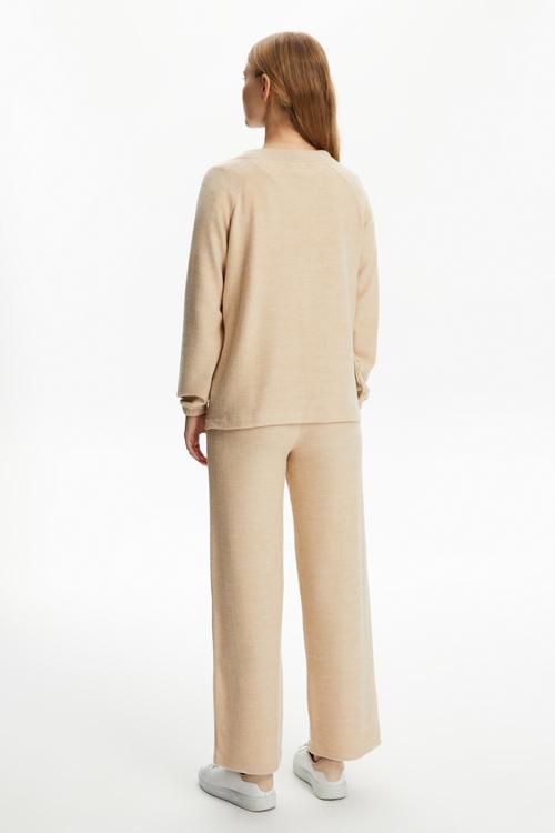  DÜĞMELİ V YAKA HIRKA