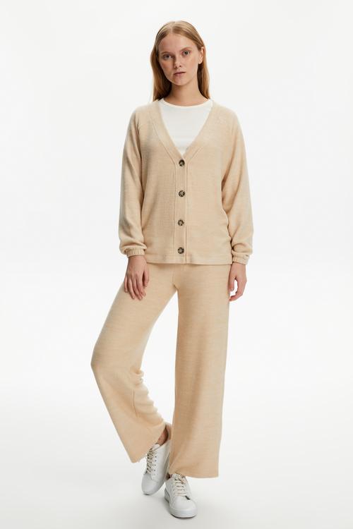  DÜĞMELİ V YAKA HIRKA