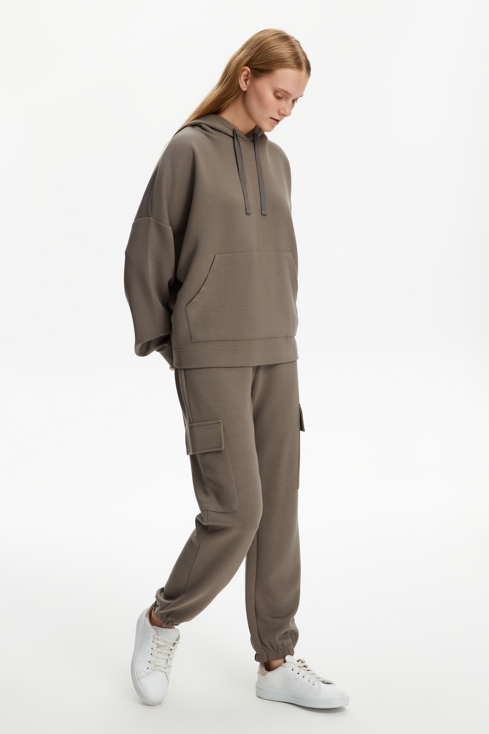 KAPÜŞONLU OVERSIZE SWEATSHIRT