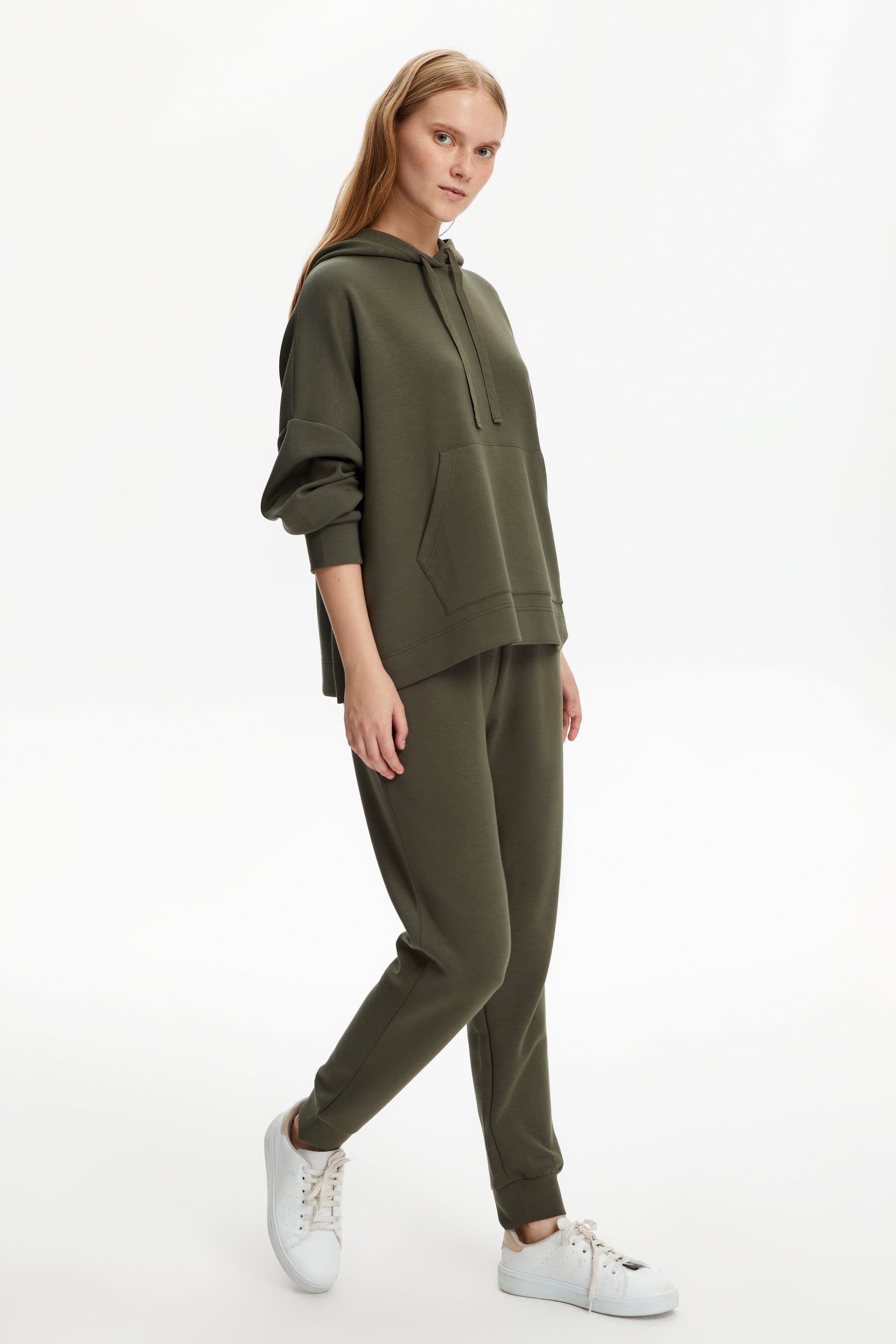 KAPÜŞONLU OVERSIZE SWEATSHIRT