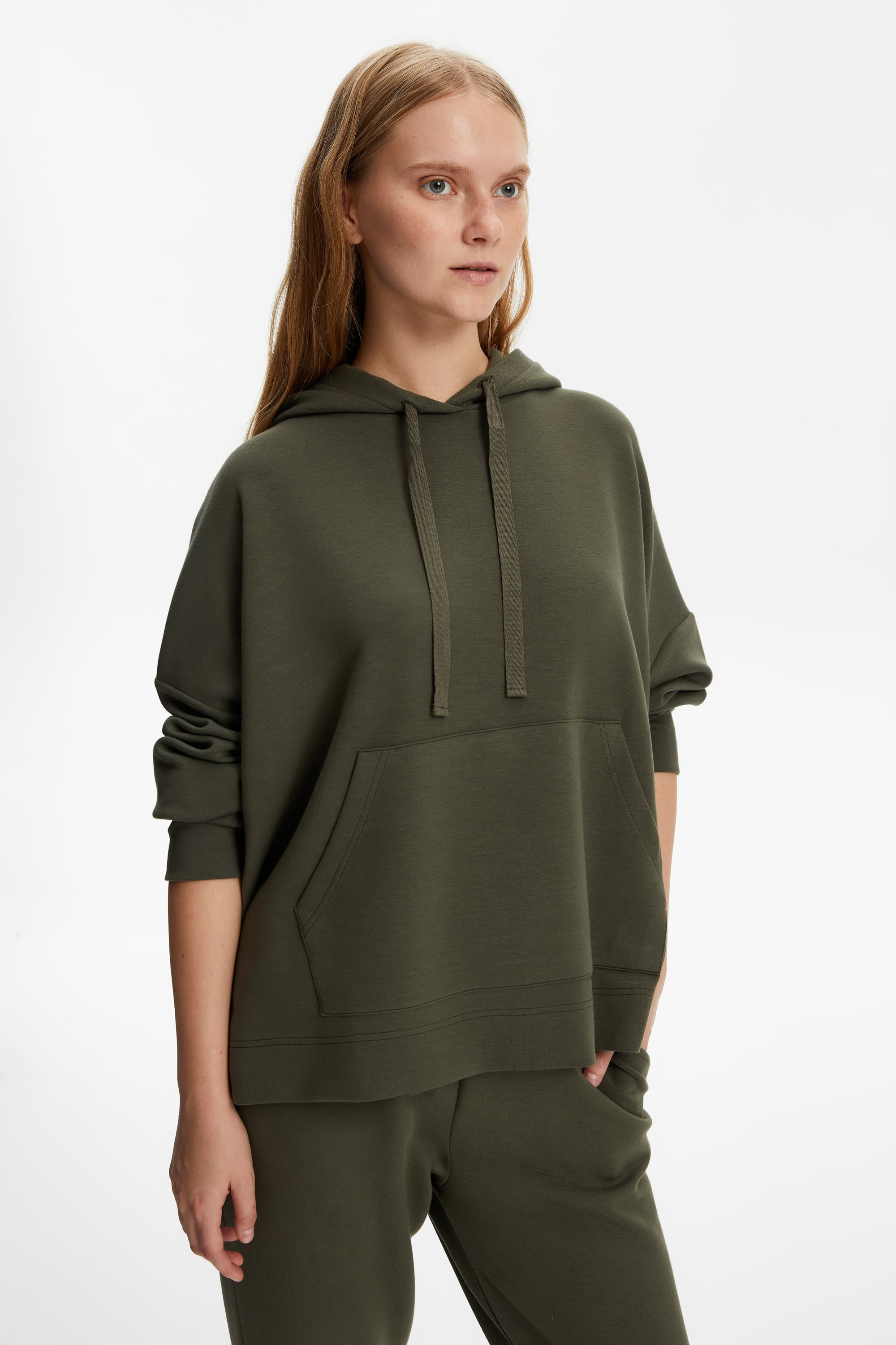 KAPÜŞONLU OVERSIZE SWEATSHIRT