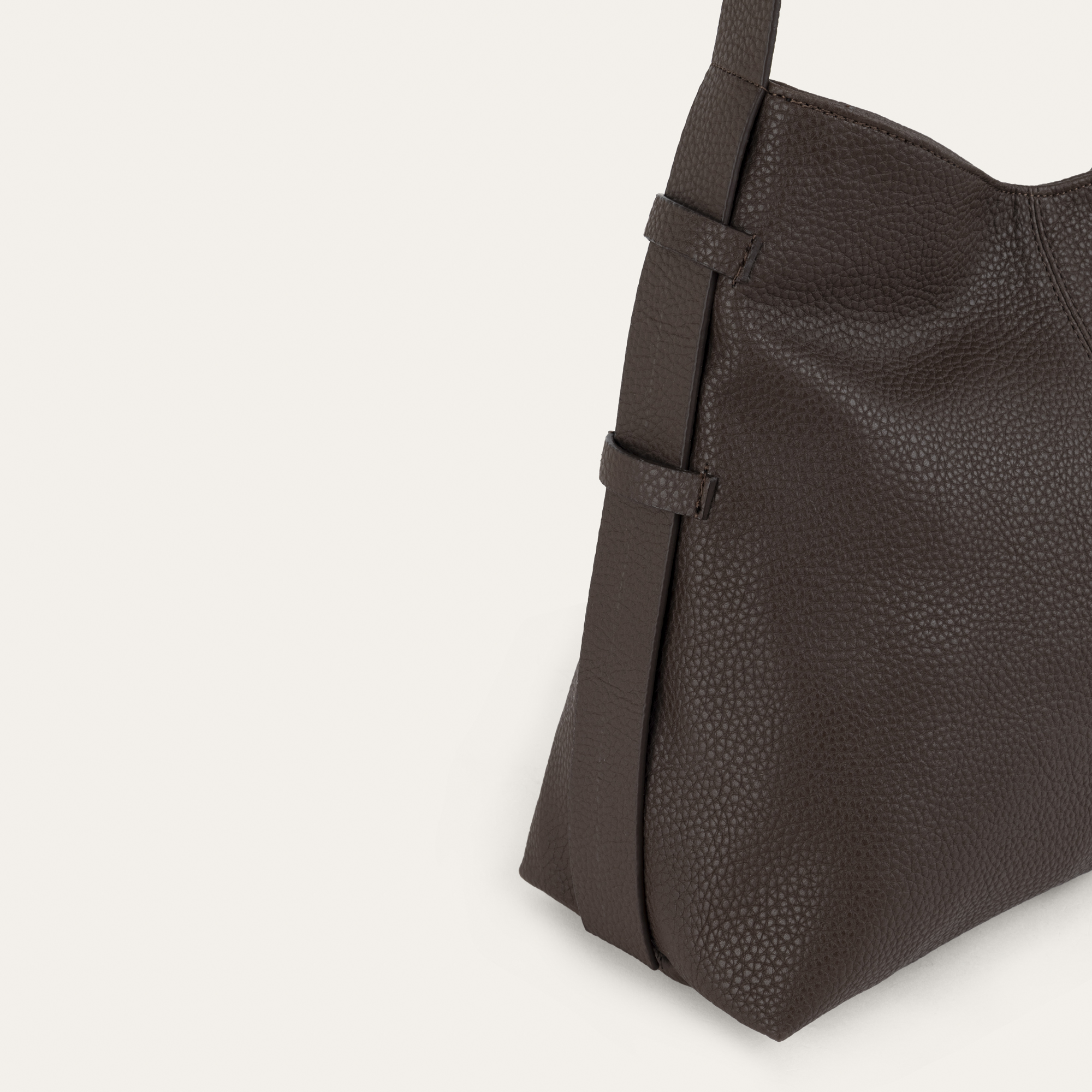 DERİ GÖRÜNÜMLÜ EL ÇANTASI