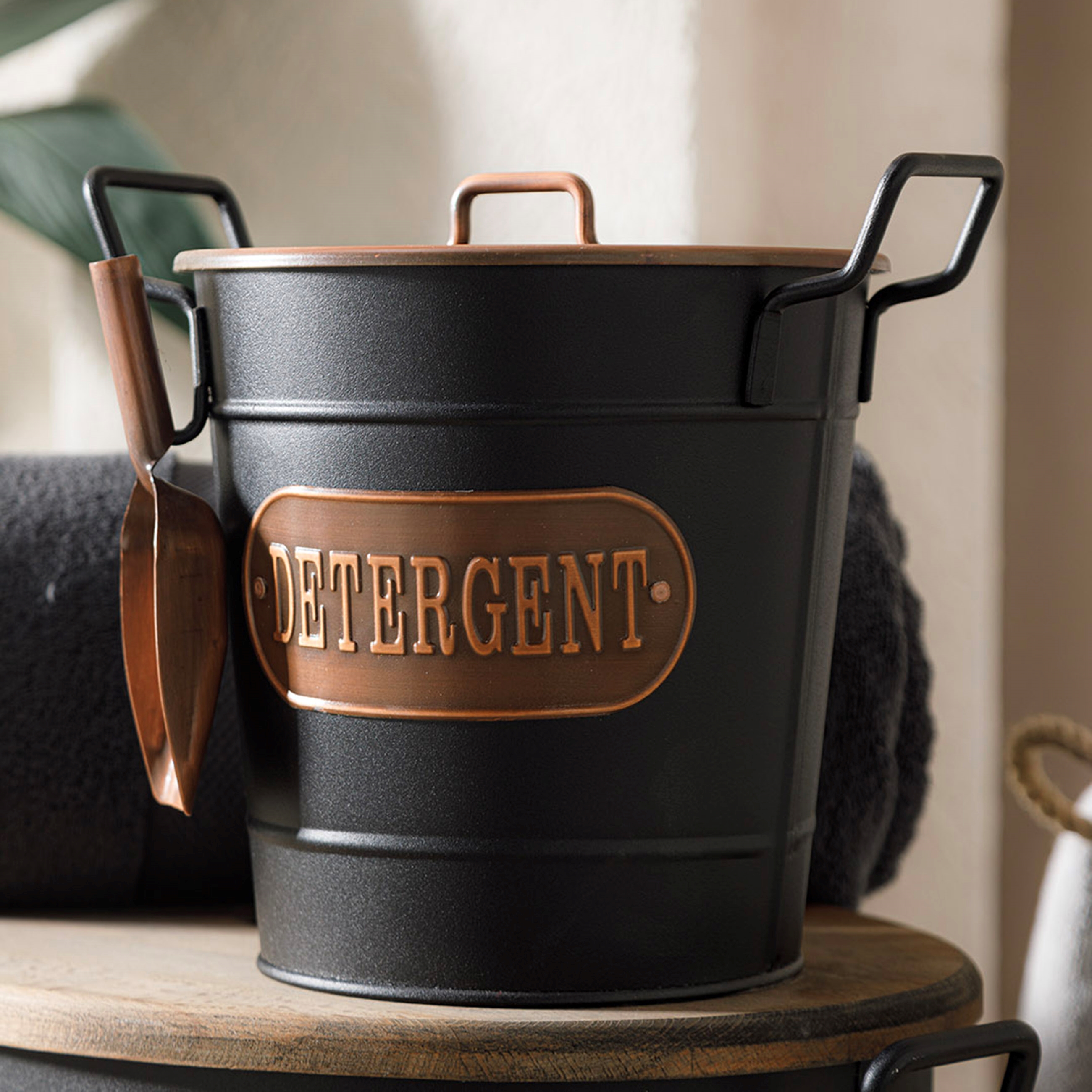 METAL TEKLİ DETERJANLIK 23X18X23