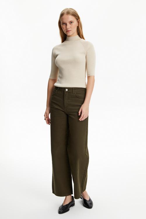  FİTİLLİ DİK YAKA TRİKO KAZAK