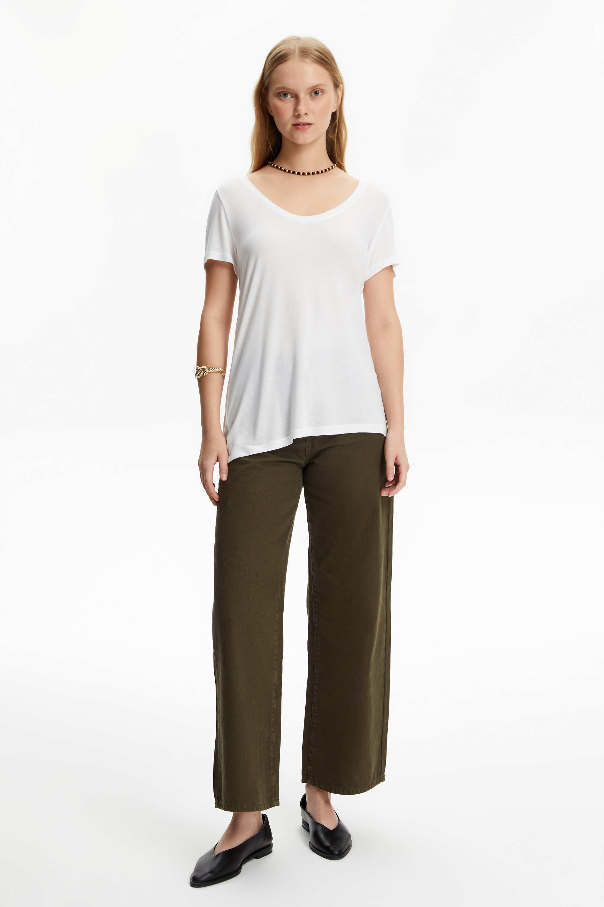 V YAKA VİSKON T-SHIRT