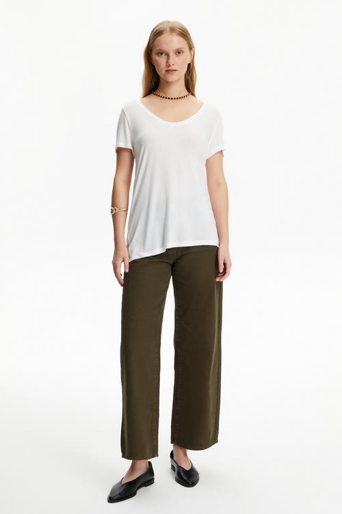  V YAKA VİSKON T-SHIRT