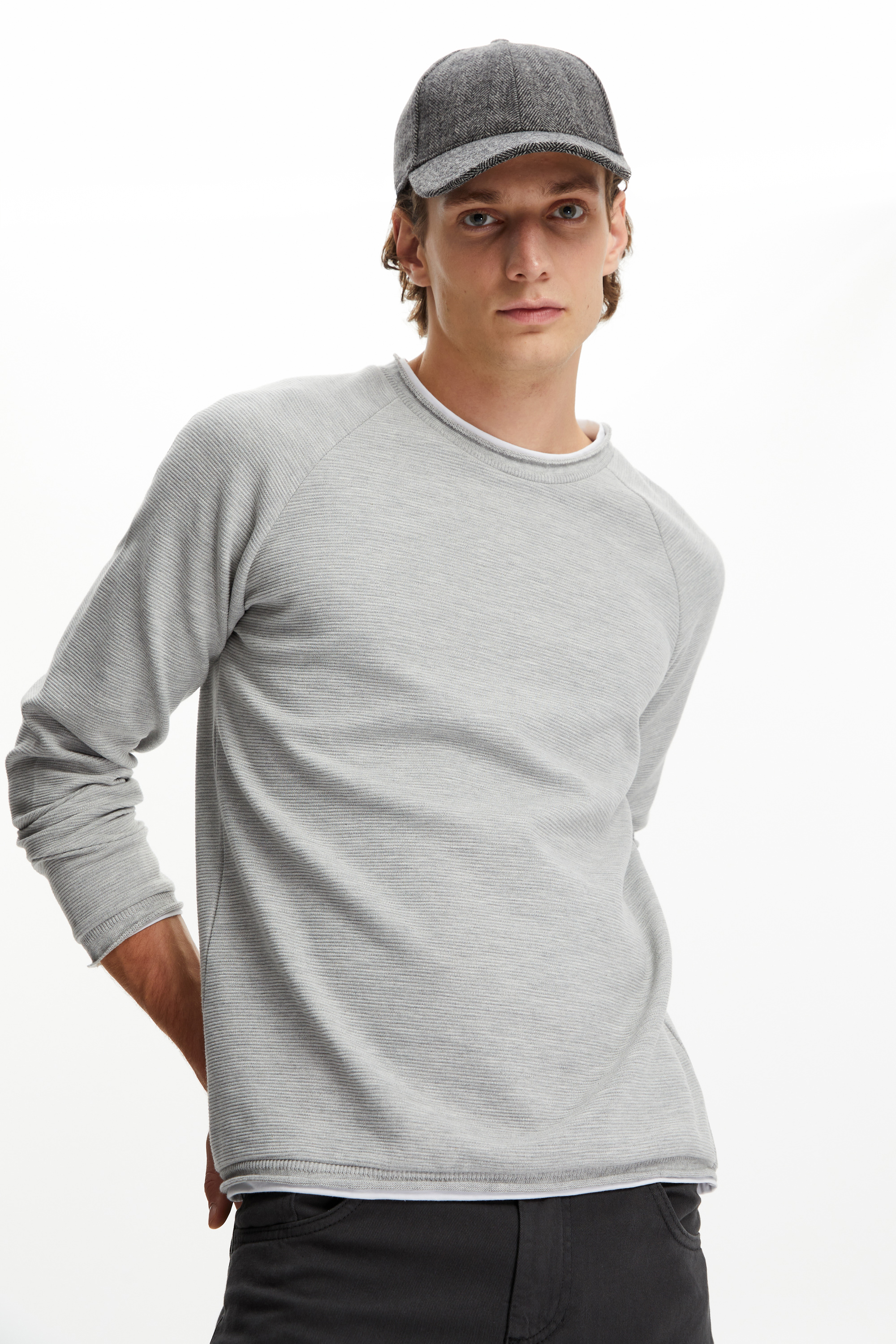 BİSİKLET YAKA SWEATSHIRT