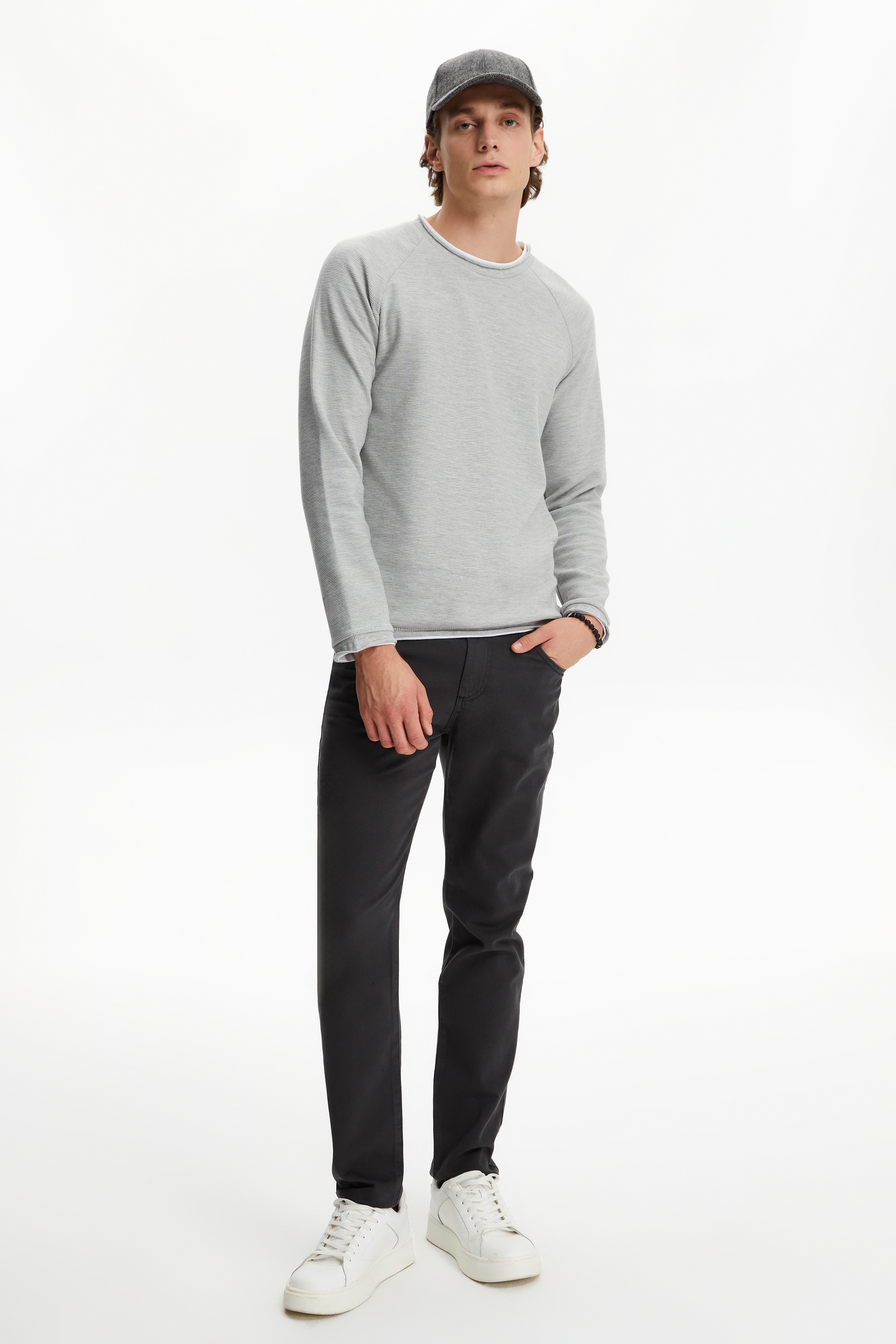 BİSİKLET YAKA SWEATSHIRT