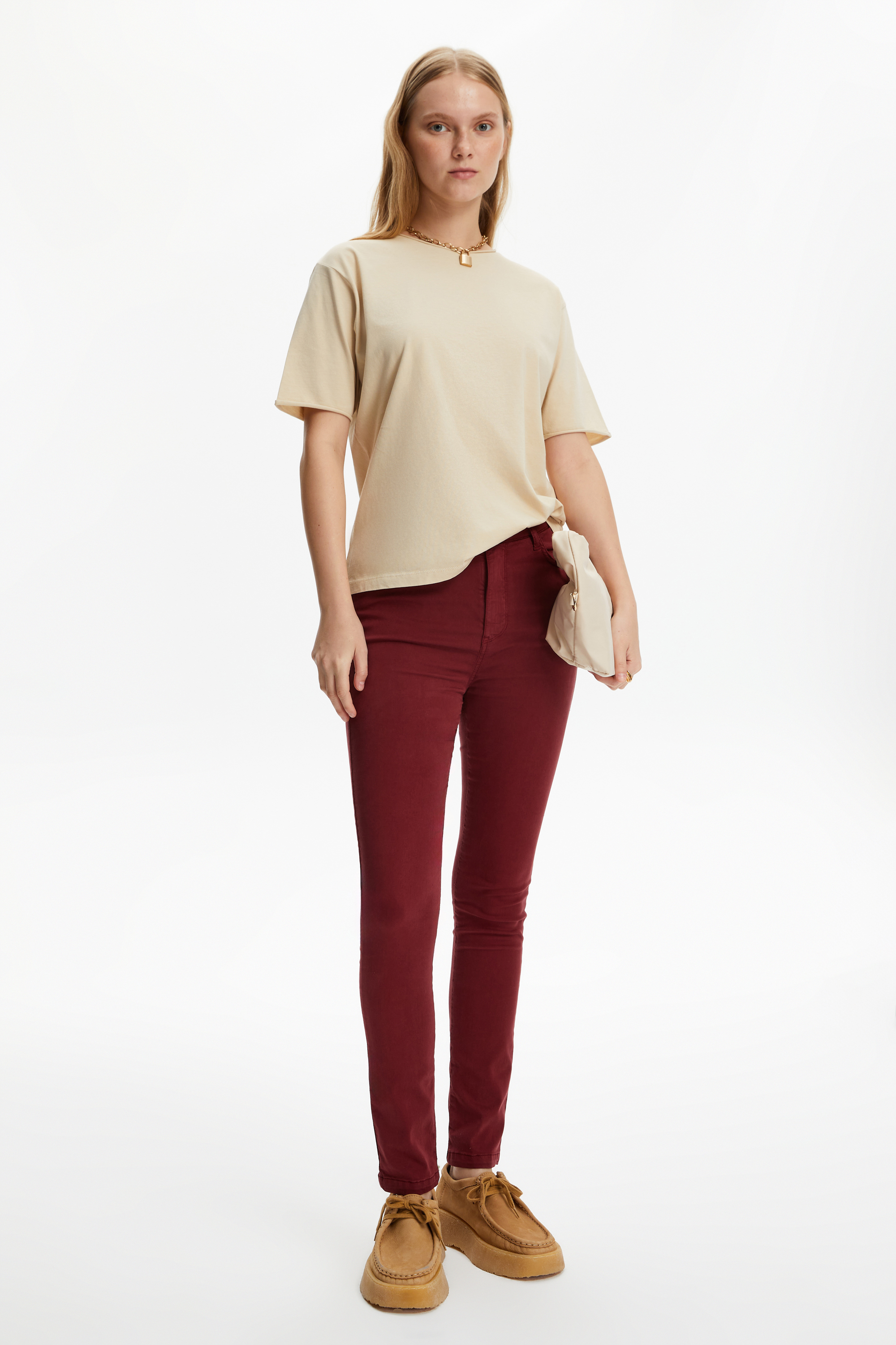 BİSİKLET YAKA KISA KOLLU T-SHIRT