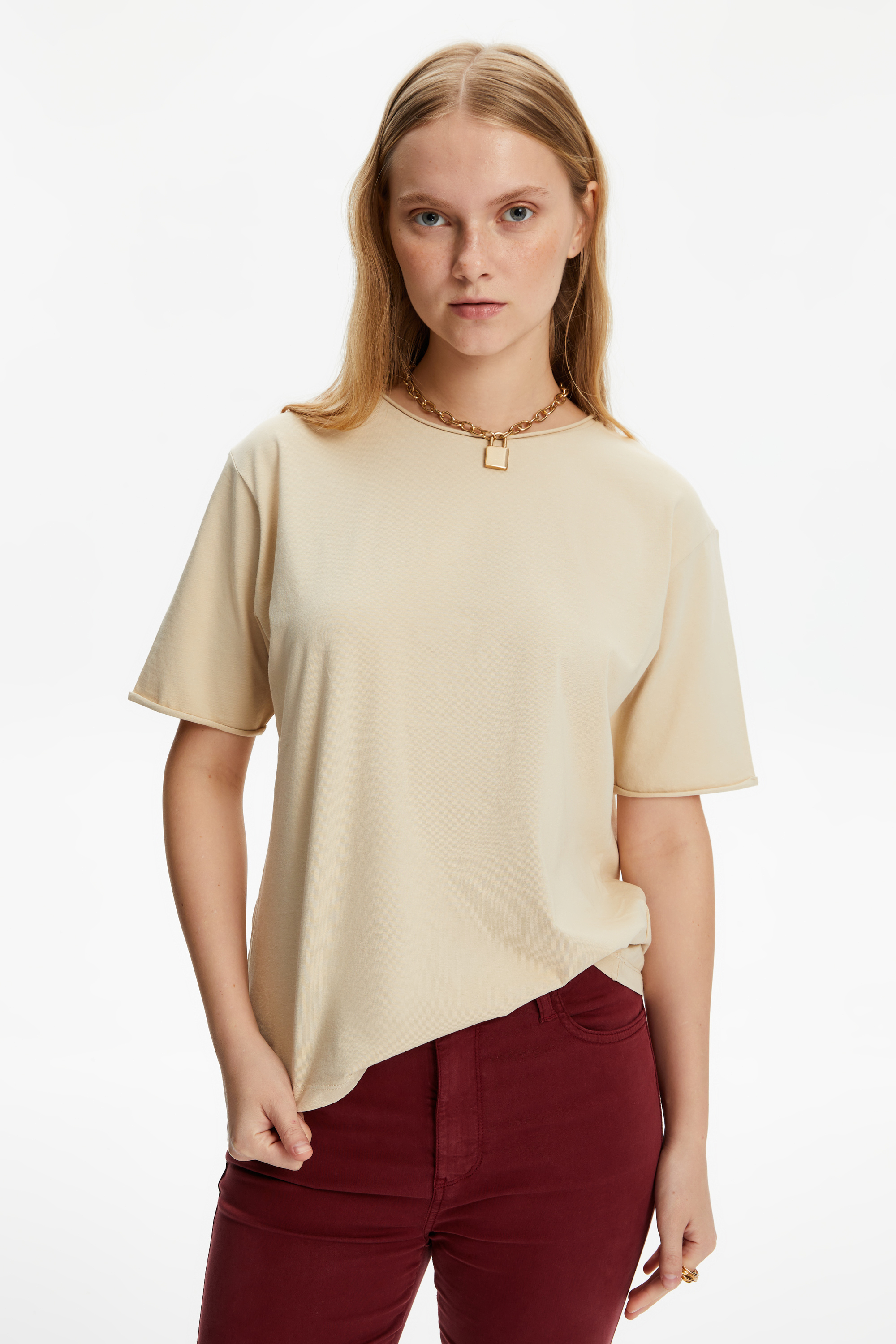 BİSİKLET YAKA KISA KOLLU T-SHIRT