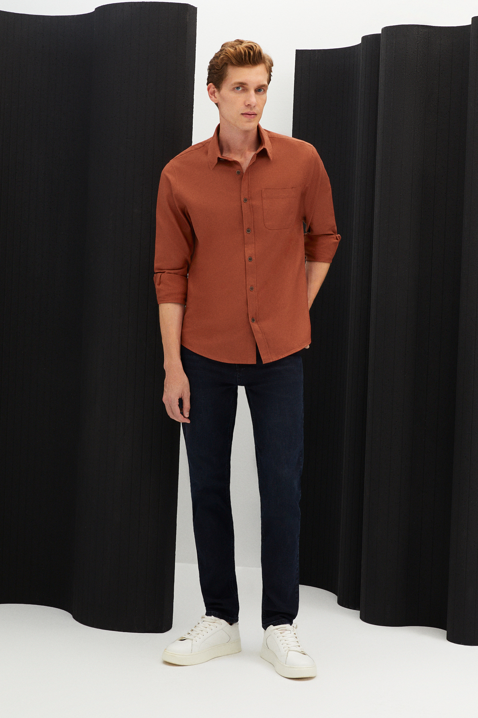 VİSKOZ KARIŞIMLI REGULAR FIT GÖMLEK