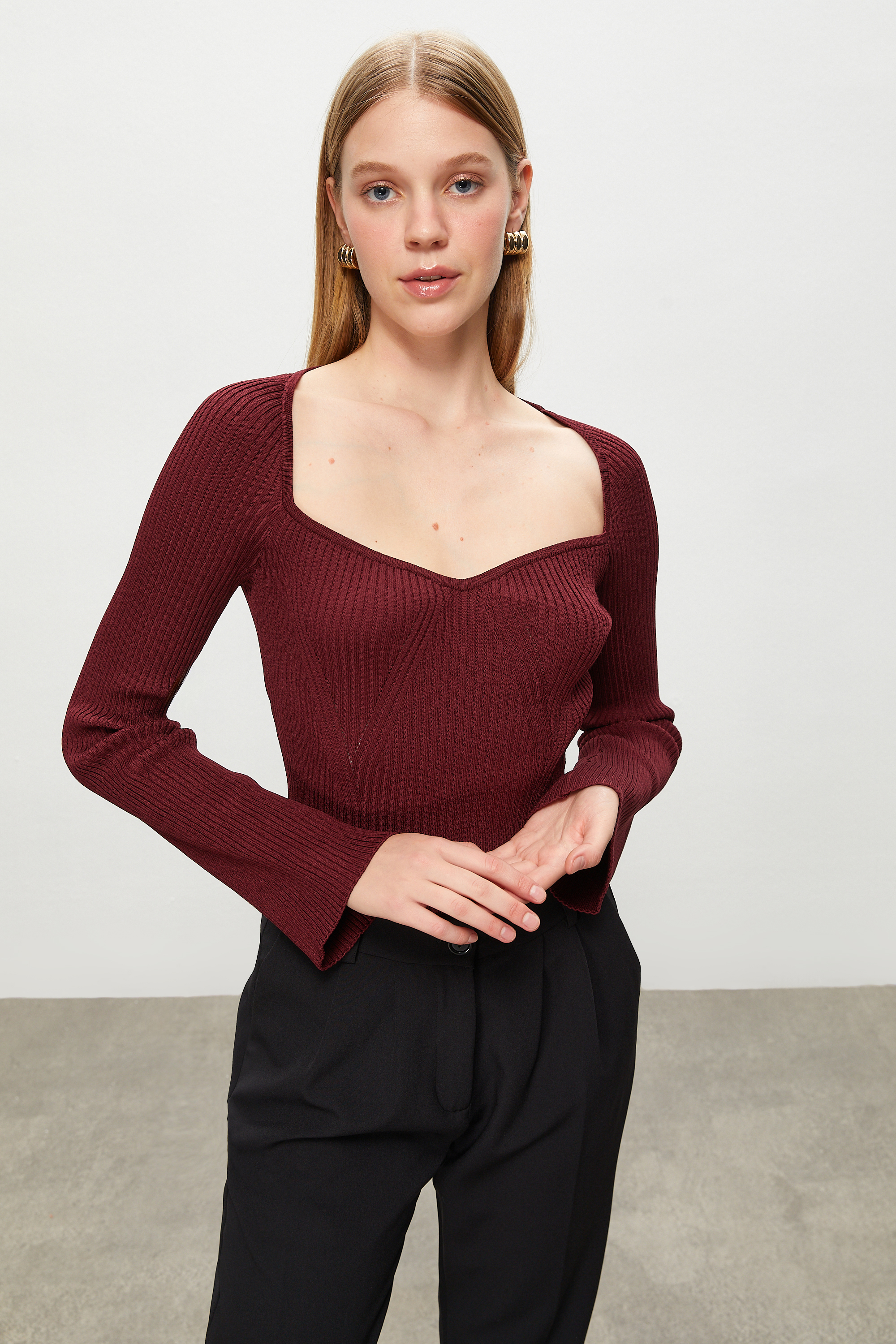 FİTİLLİ AÇIK YAKA TRİKO KAZAK