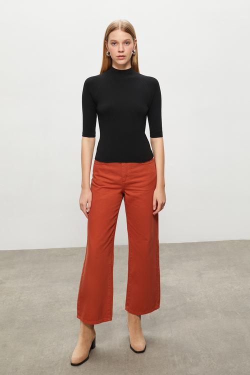  FİTİLLİ DİK YAKA TRİKO KAZAK