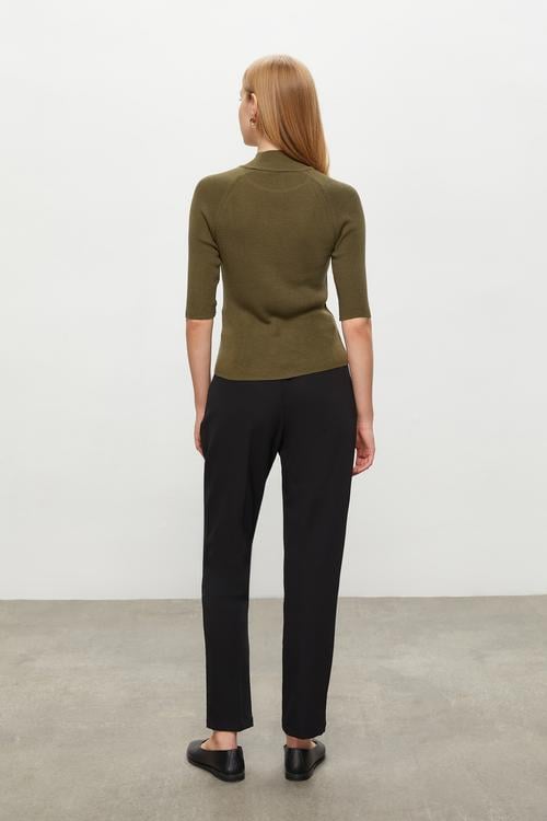  FİTİLLİ DİK YAKA TRİKO KAZAK