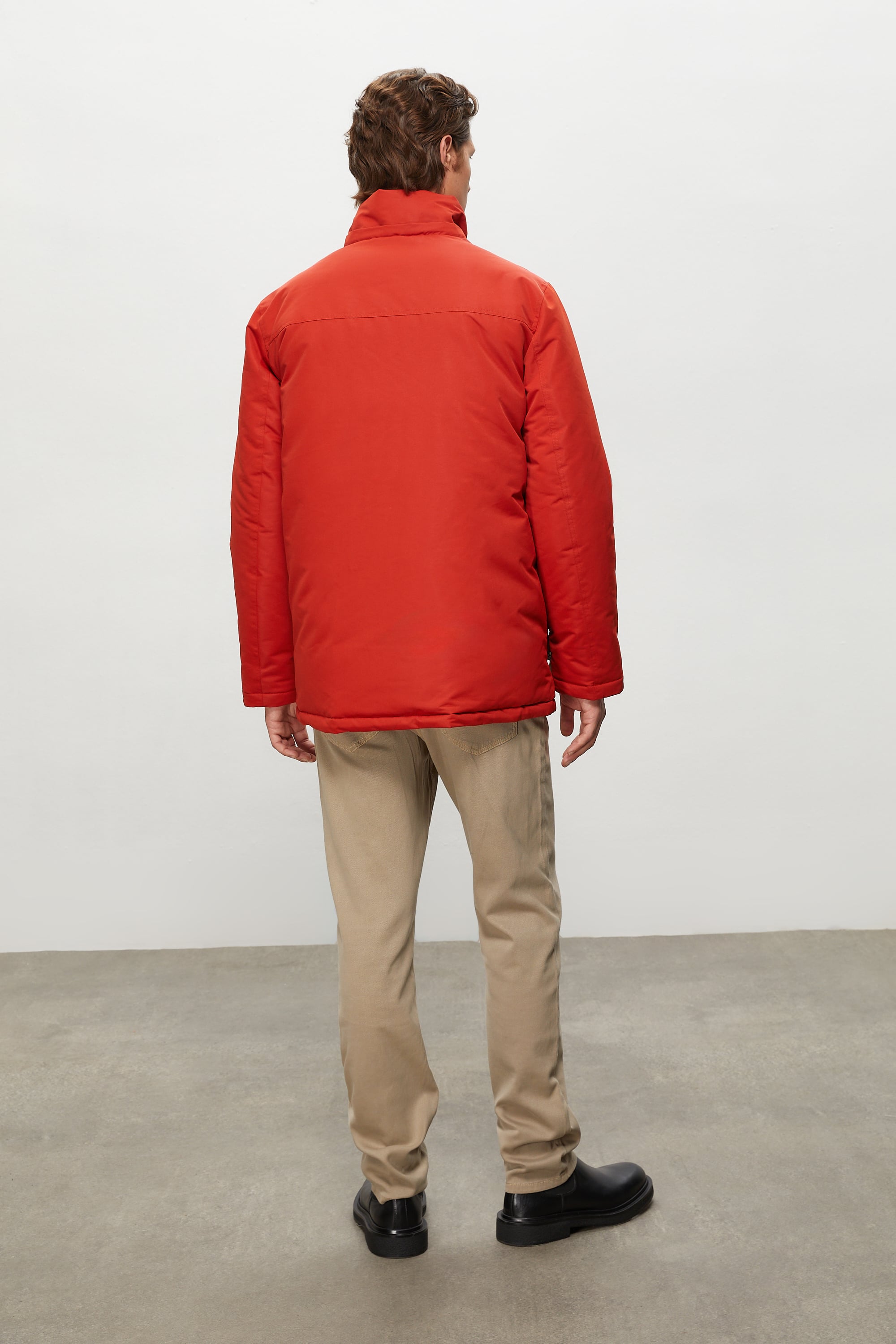 ÇIKARILABİLİR KAPÜŞONLU MONT