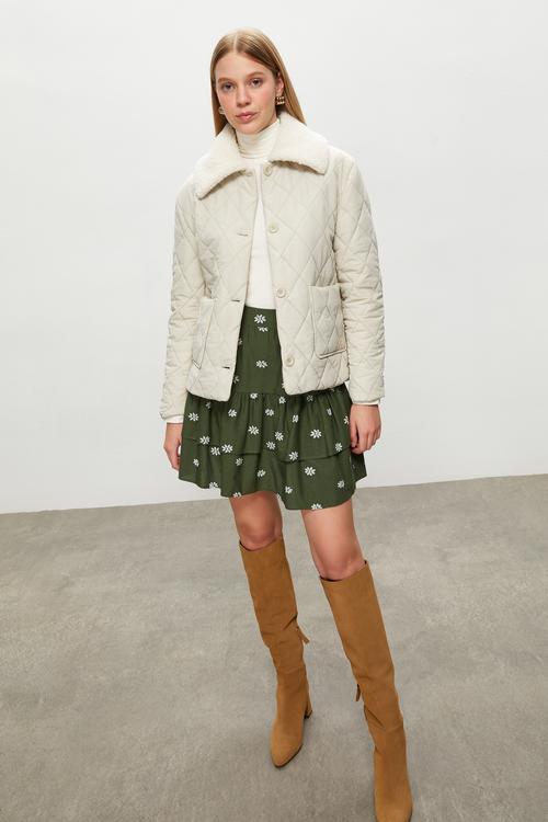  PELÜŞ YAKA KAPİTONELİ MONT