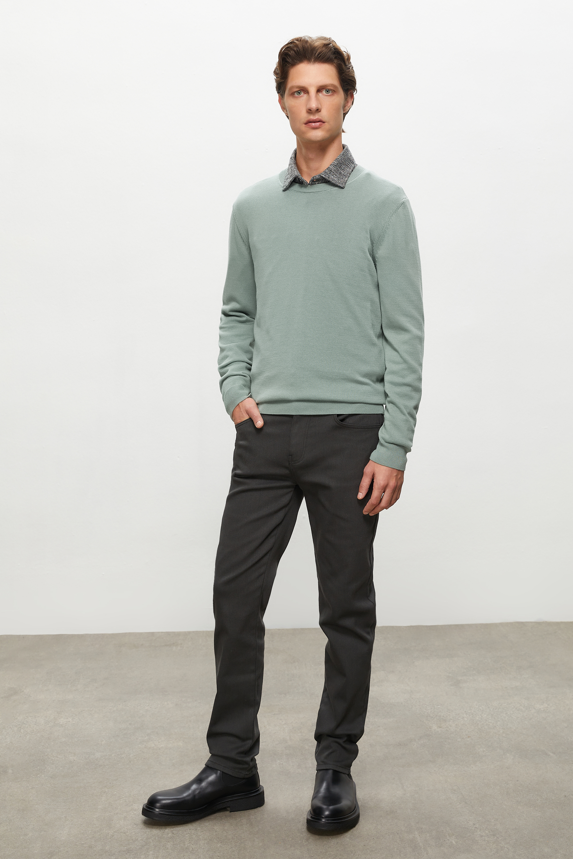 BİSİKLET YAKA TRİKO KAZAK