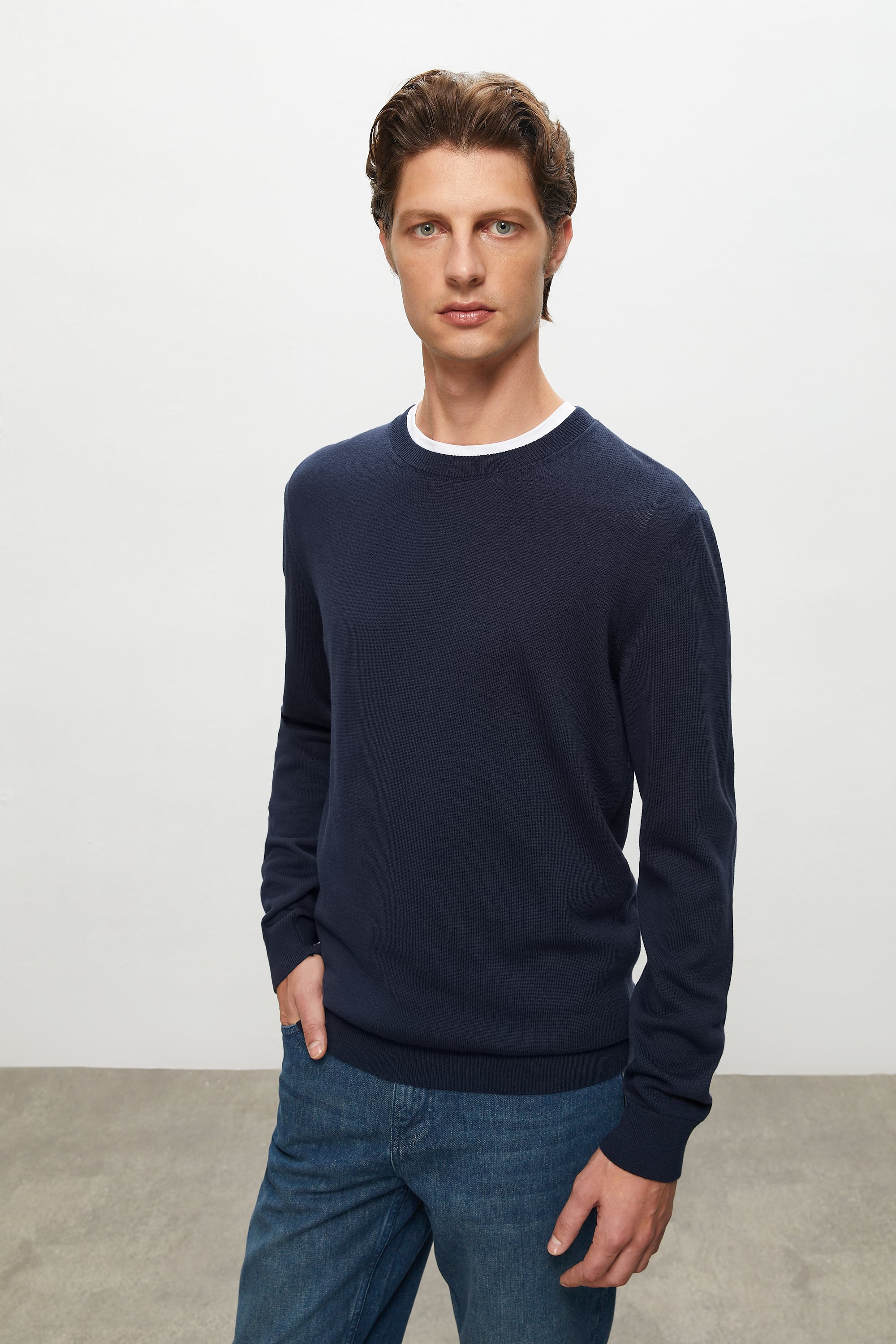 BİSİKLET YAKA TRİKO KAZAK