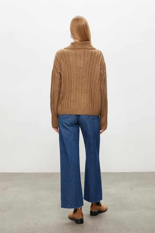  FERMUARLI TRİKO KAZAK