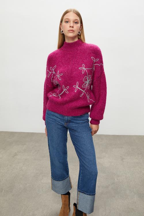  ÇİÇEKLİ DİK YAKA TRİKO KAZAK