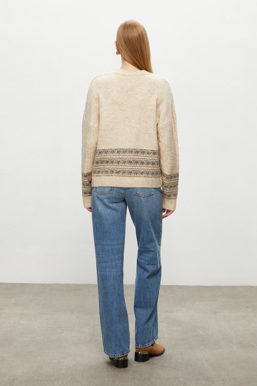  JAKARLI V YAKA TRİKO HIRKA