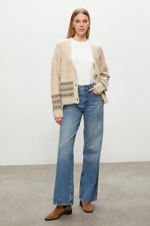  JAKARLI V YAKA TRİKO HIRKA