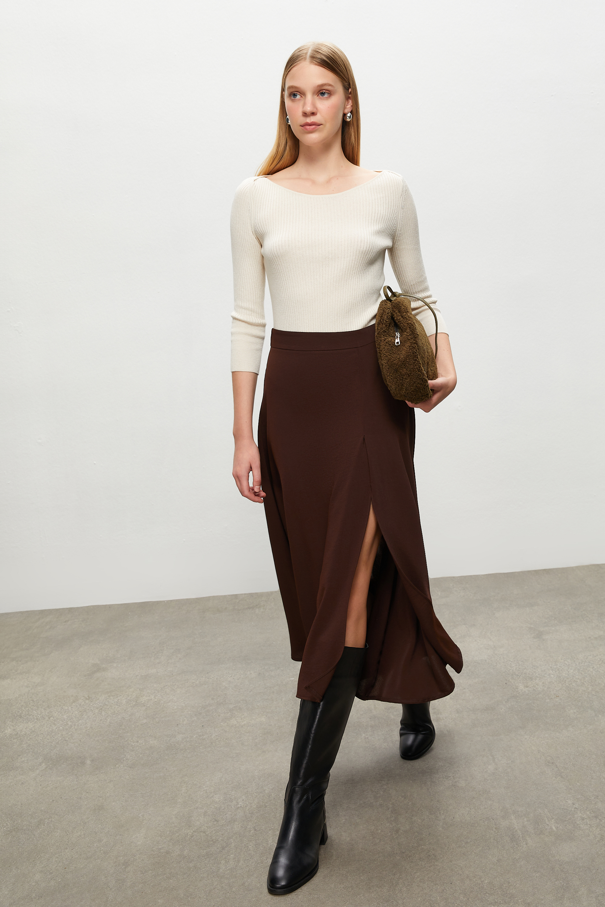 YIRTMAÇLI MİDİ KLOŞ ETEK