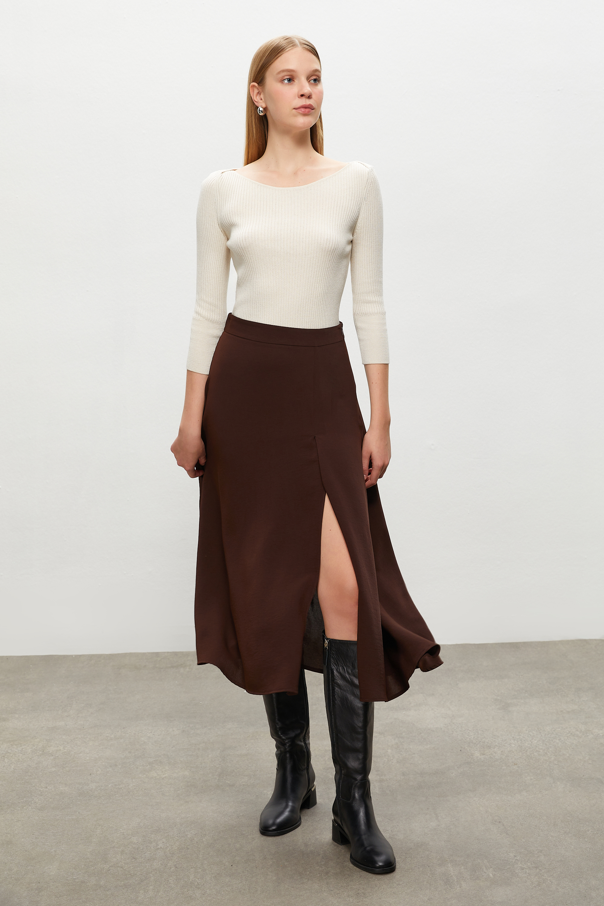 YIRTMAÇLI MİDİ KLOŞ ETEK