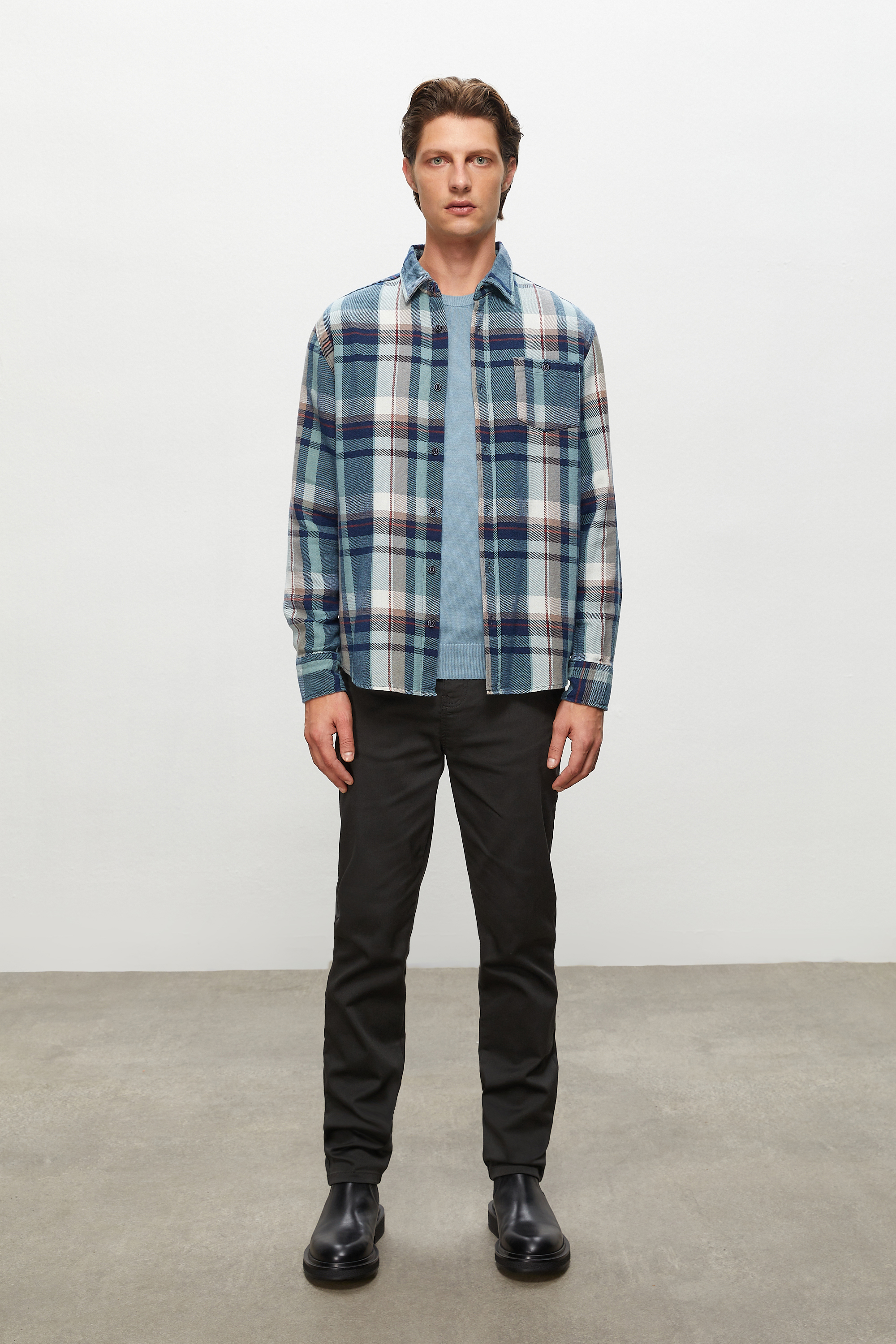 EKOSELİ REGULAR FIT GÖMLEK