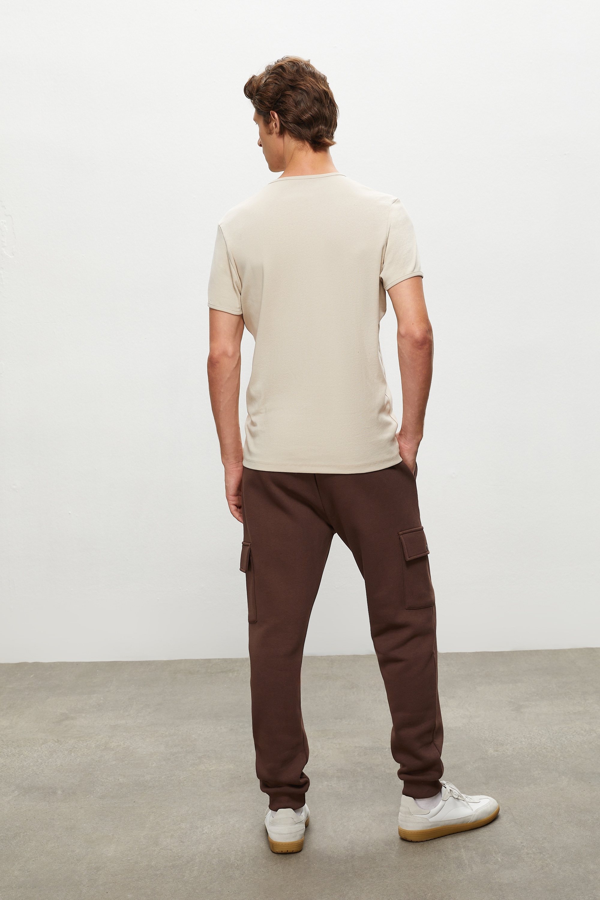 BİSİKLET YAKA KISA KOLLU T-SHIRT