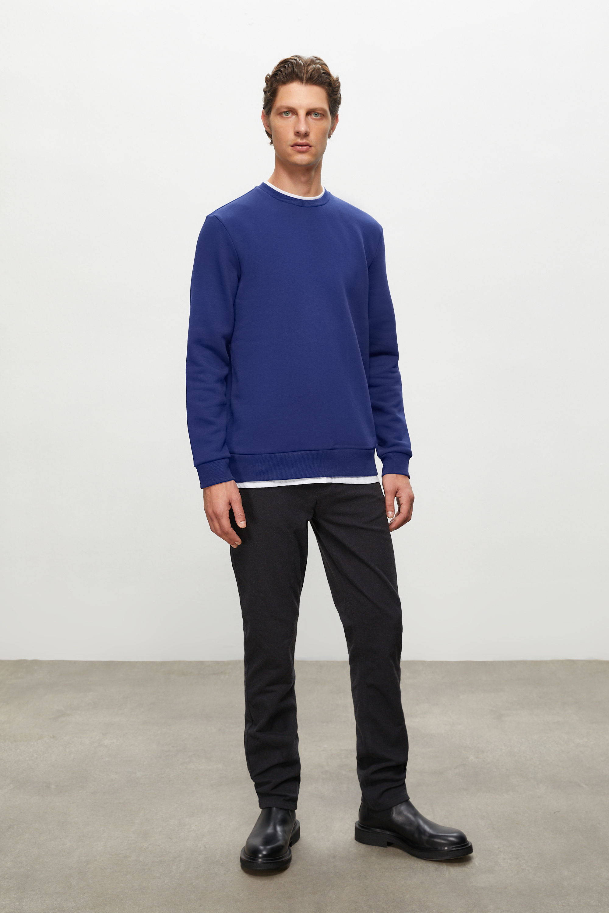 BİSİKLET YAKA SWEATSHIRT