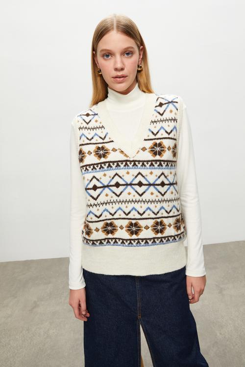  JAKARLI V YAKA SÜVETER