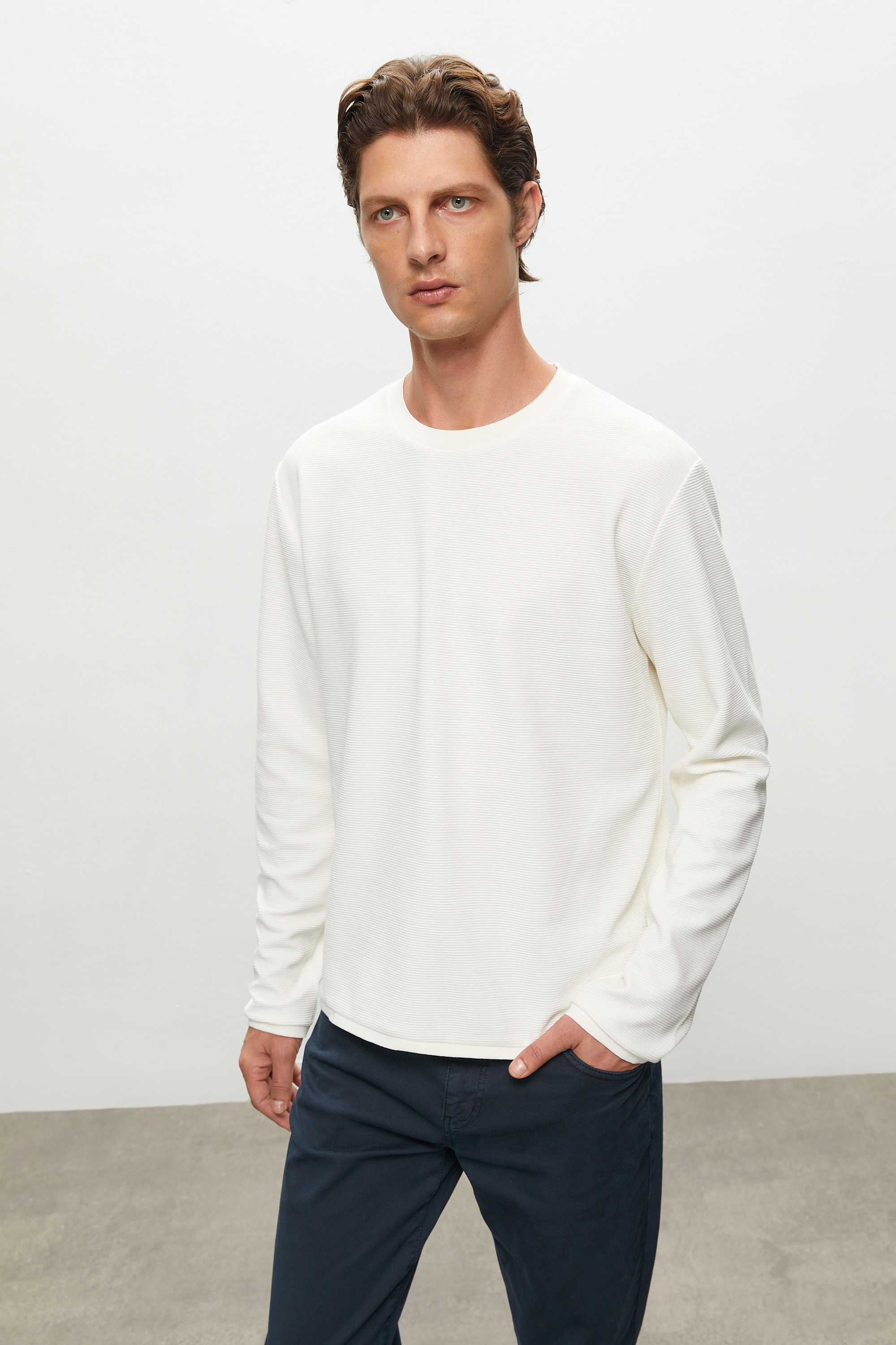 BİSİKLET YAKA SWEATSHIRT